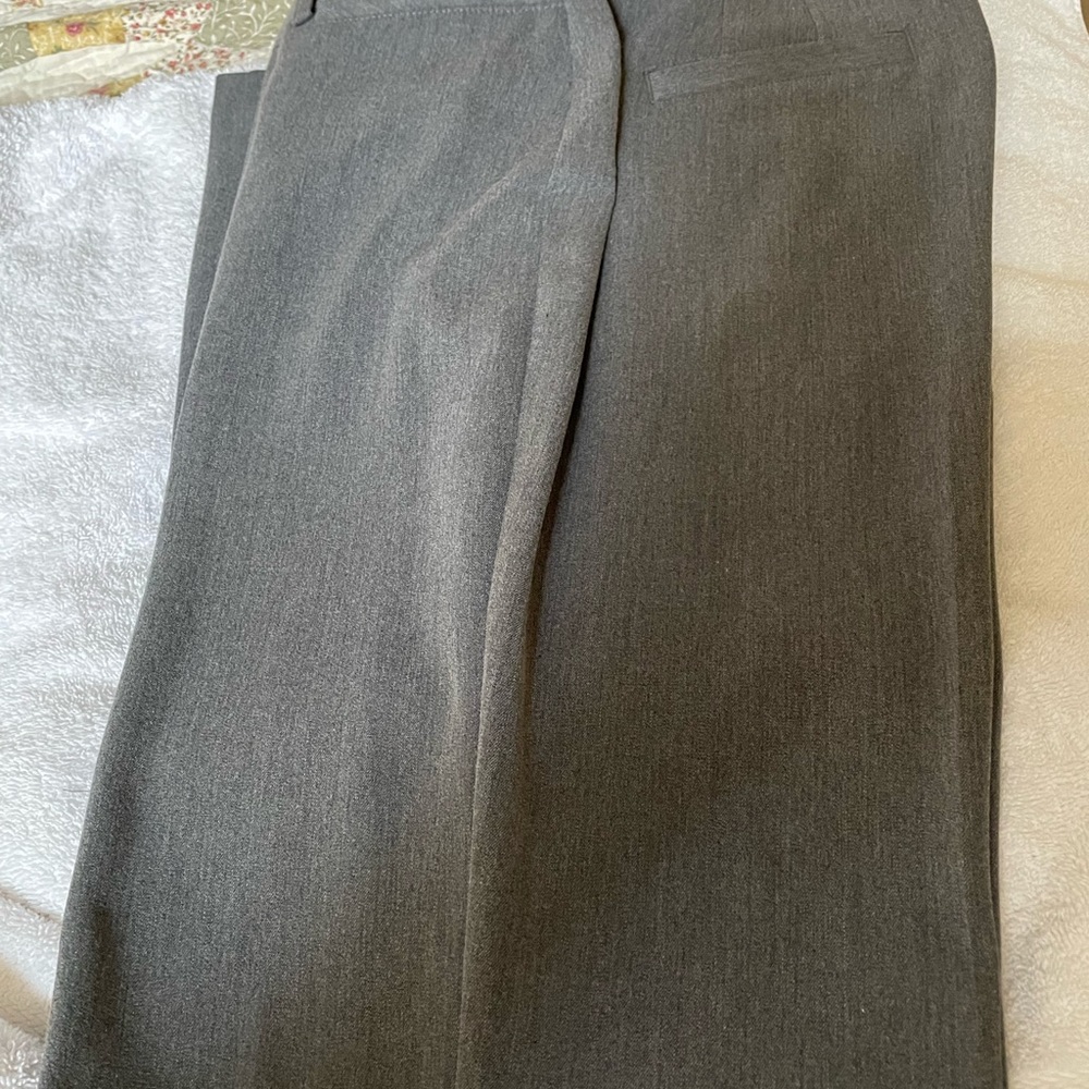Never worn Worthington gray dress pants